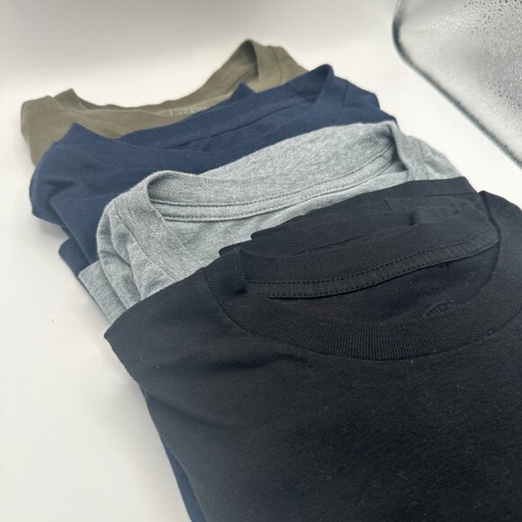 True Classic Men's Tees Short Sleeve Lot of 4 Size XL Black/Grey/Blue/Green - Picture 1 of 13